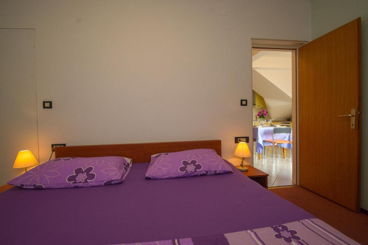 Apartments Marija - By The Sea Rogoznica  Zewnętrze zdjęcie