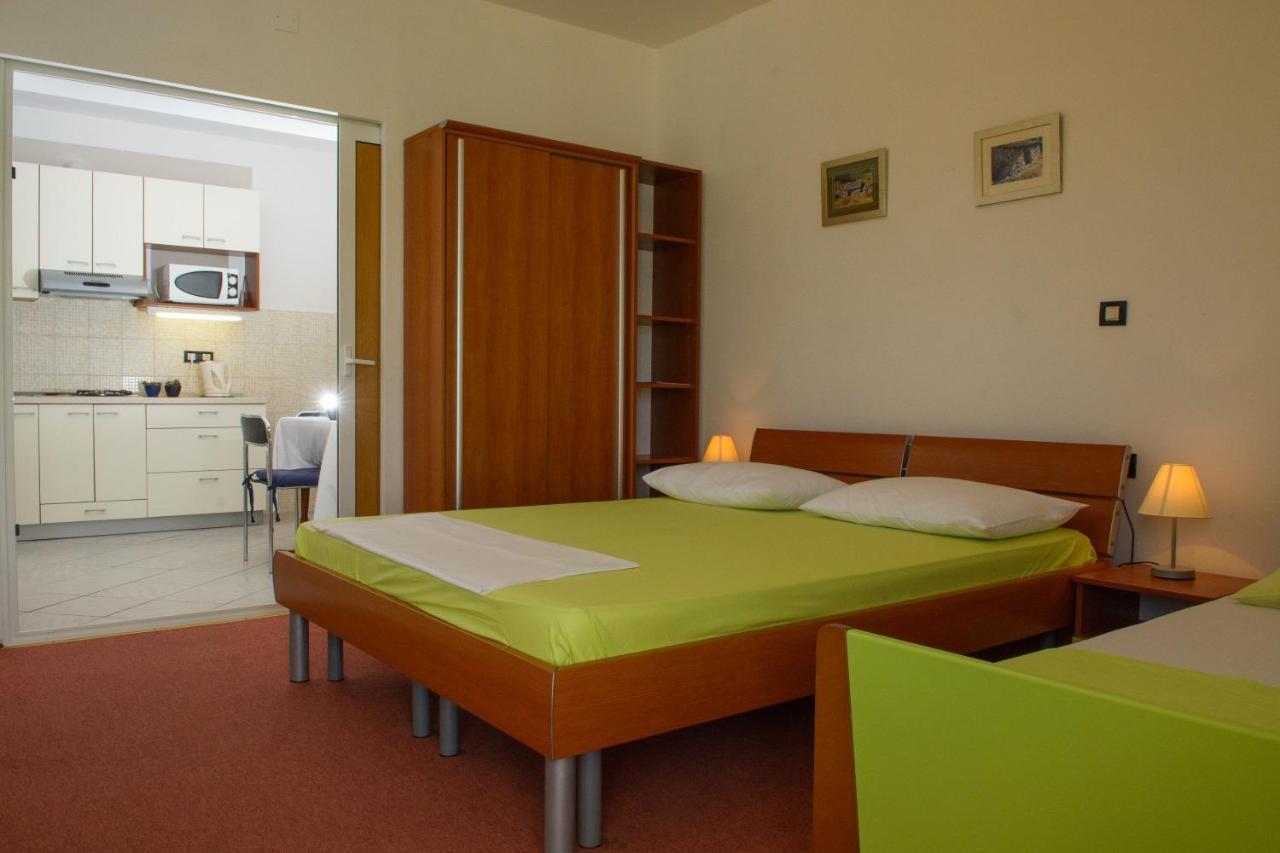 Apartments Marija - By The Sea Rogoznica  Zewnętrze zdjęcie