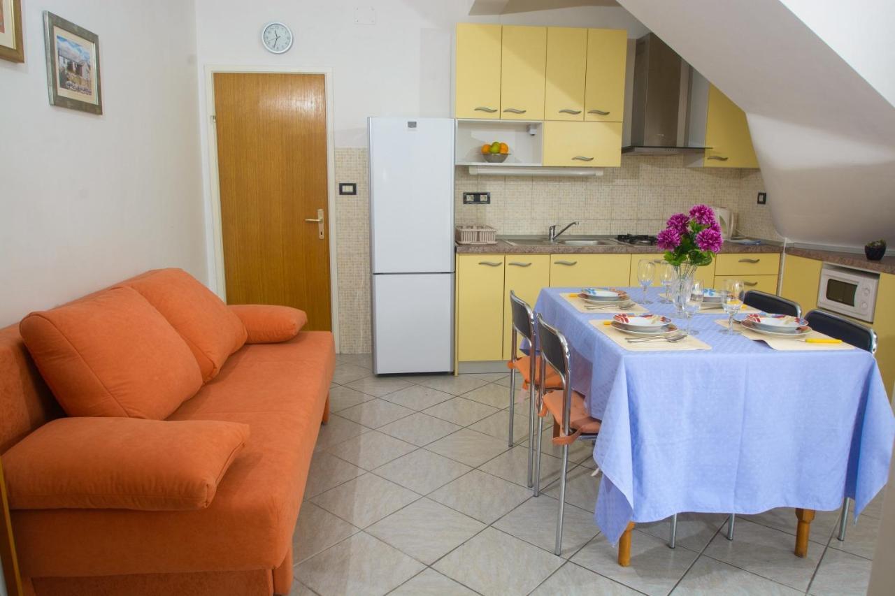 Apartments Marija - By The Sea Rogoznica  Zewnętrze zdjęcie